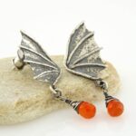 Kolczyki Dragon Wings z łezkami karneolu