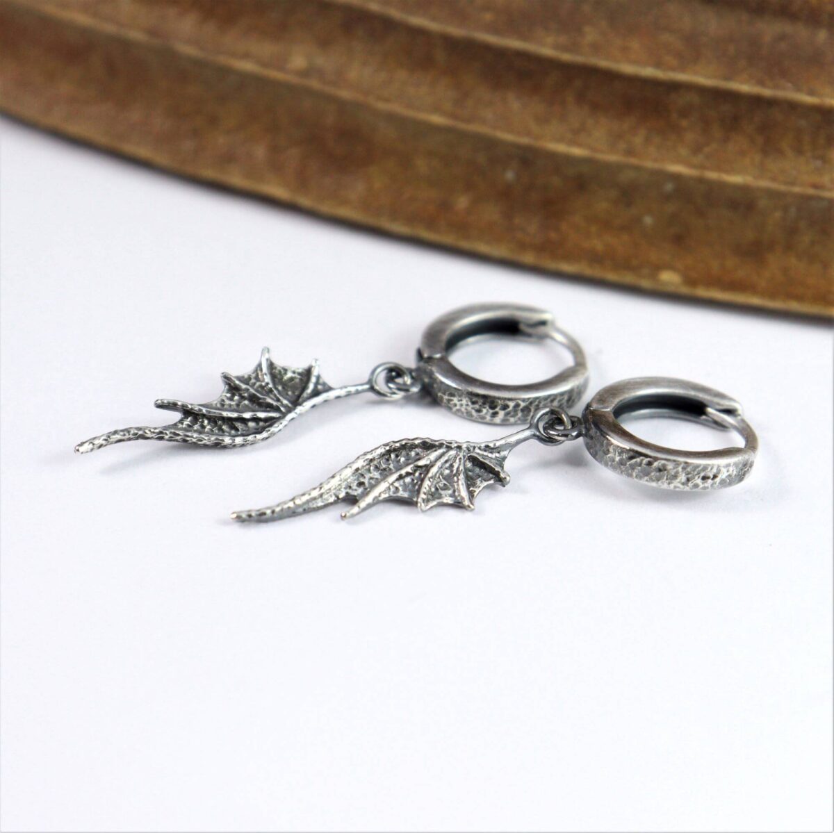 Kolczyki Long Dragon Wings Mini na biglach