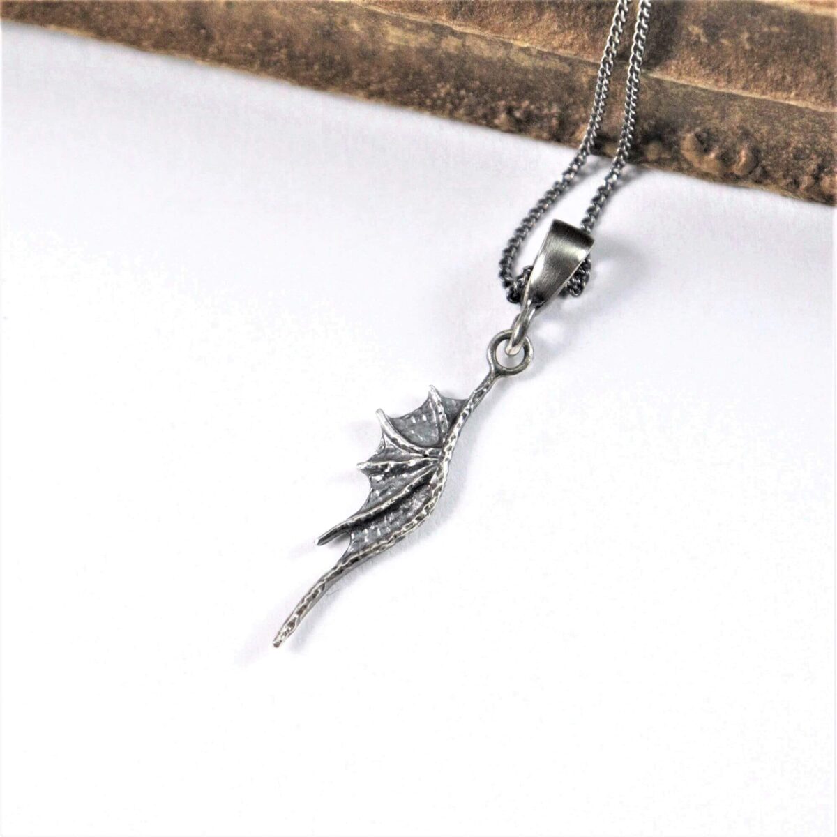 Wisiorek Long Dragon Wings Mini